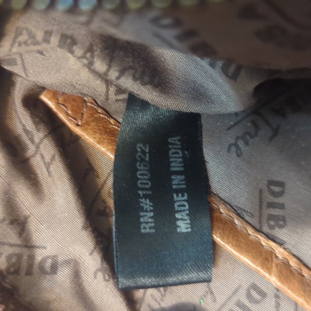 Diva True Crossbody Handbag - Picture 10 of 13